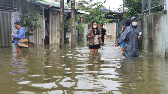 Nang nen nha trong mua mua